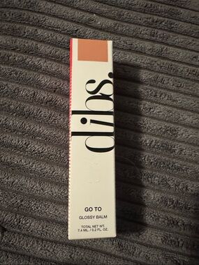 Dibs Go To Glossy Balm — Nude Beige